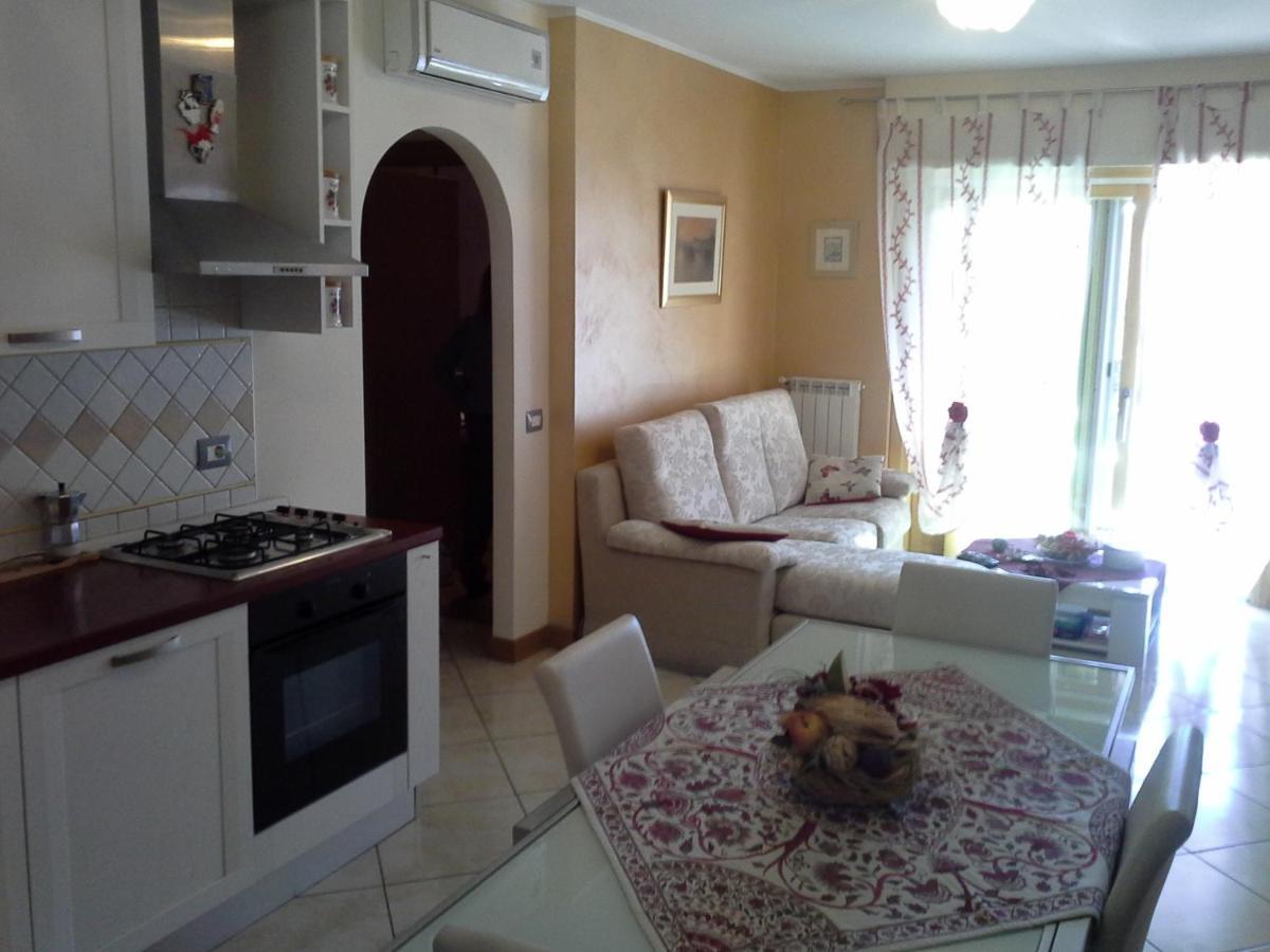 Appartamento Victoria Con Parcheggio Privato 치비타베키아 외부 사진